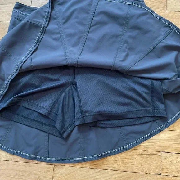 Title 9 Women’s Skort Size 4 - Picture 3 of 10